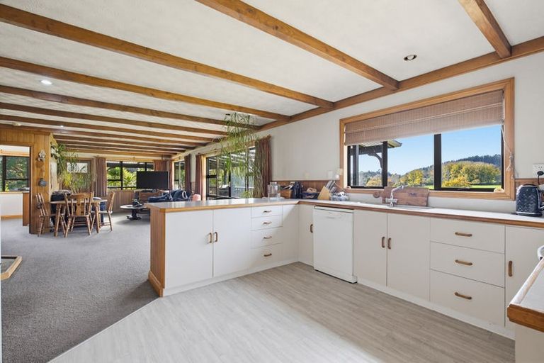 Photo of property in 193a Omokoroa Road, Omokoroa, 3114