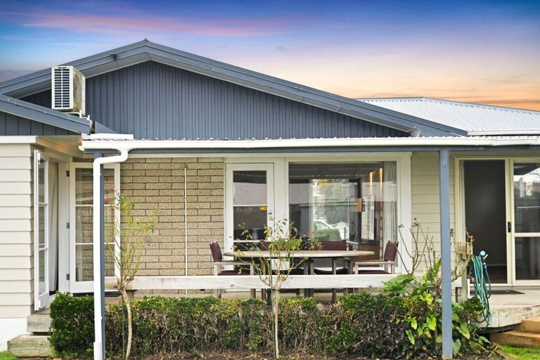 Photo of property in 69 Resthill Crescent, Glenview, Hamilton, 3206