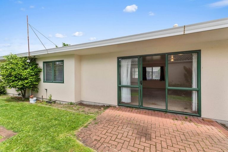 Photo of property in 11unit Mckee Avenue, Fenton Park, Rotorua, 3010
