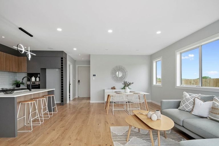 Photo of property in 17 Minerva Avenue, Helensville, 0800