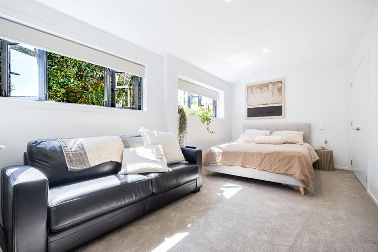 Photo of property in 5a Clifton Road, Browns Bay, Auckland, 0630