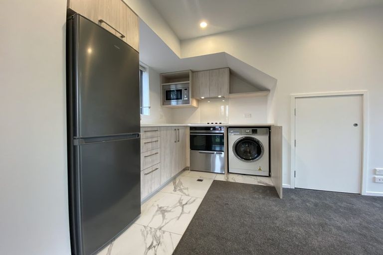 Photo of property in 2/318 Armagh Street, Christchurch Central, Christchurch, 8011