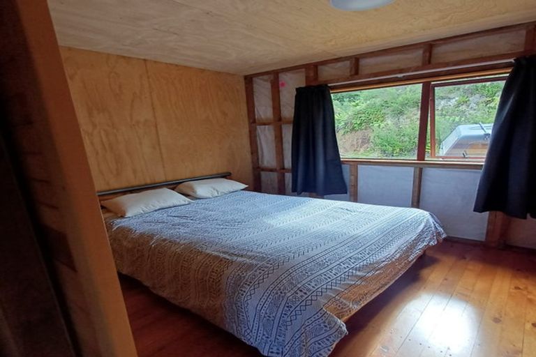 Photo of property in 7116 Kenepuru Road, Raetihi, Picton, 7282