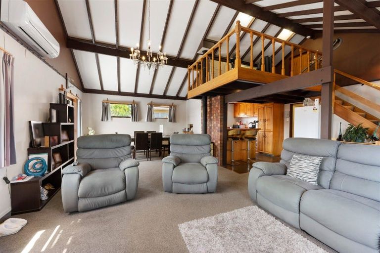 Photo of property in 10f2- Wilford Street, Wallaceville, Upper Hutt, 5018