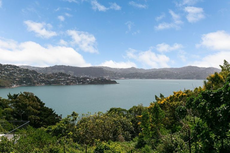 Photo of property in 8 Countess Close, Maupuia, Wellington, 6022