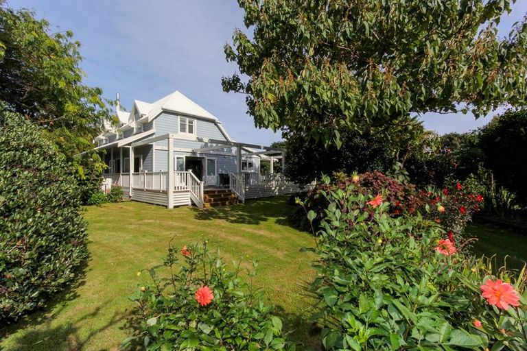 Photo of property in 11 Onaero Beach Road, Onaero, Waitara, 4383