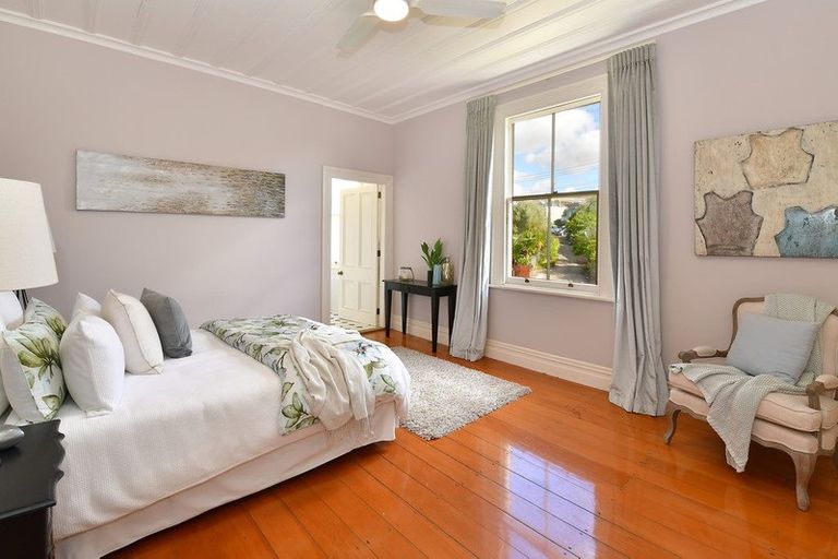 Photo of property in 14 Nelson Street, Helensville, 0800