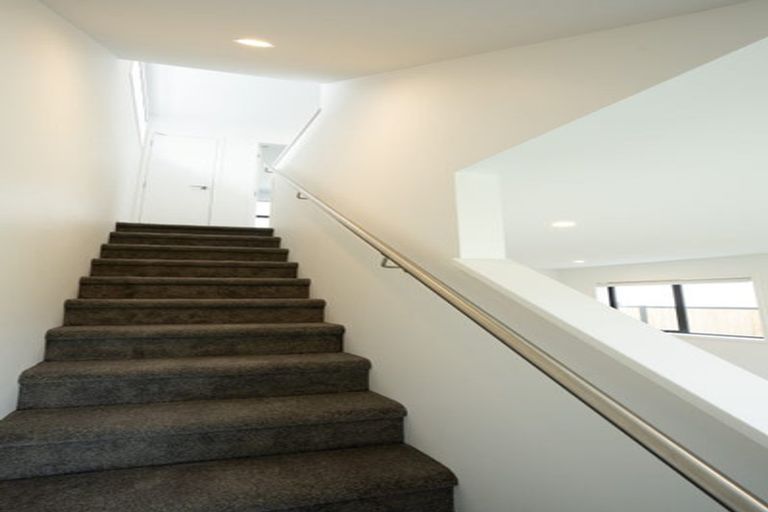 Photo of property in 10 Oliver Place, Trentham, Upper Hutt, 5018