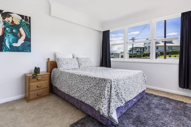 Photo of property in 2/26 Tizard Road, Birkenhead, Auckland, 0626