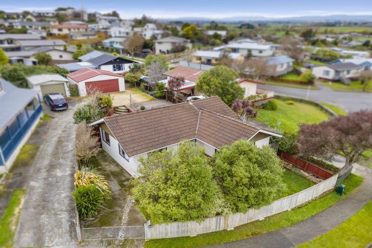Photo of property in 72 Fraser Drive, Feilding, 4702