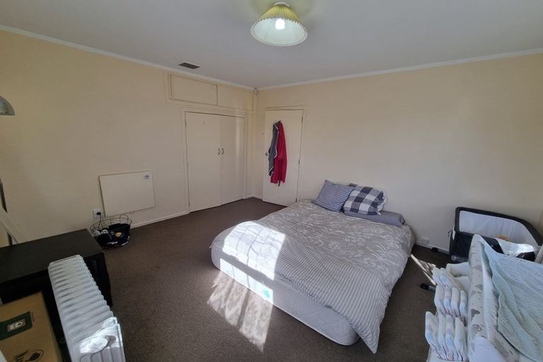 Photo of property in 2 Konini Road, Titirangi, Auckland, 0604