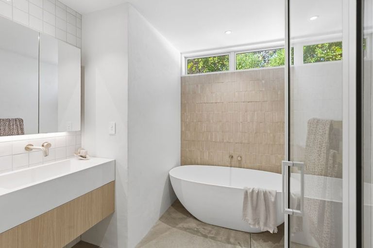 Photo of property in 41 Wiggins Street, Sumner, Christchurch, 8081
