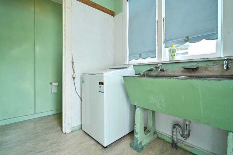 Photo of property in 408 Lyndon Road East, Hastings, 4122