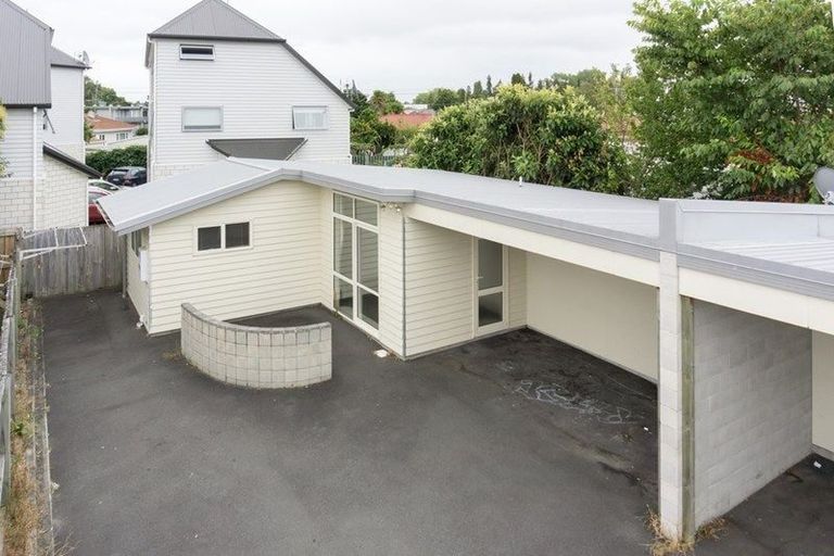 Photo of property in 8b Snead Place, Hamilton East, Hamilton, 3216