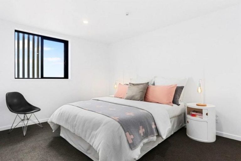 Photo of property in 7/163 Hobsonville Point Road, Hobsonville, Auckland, 0616