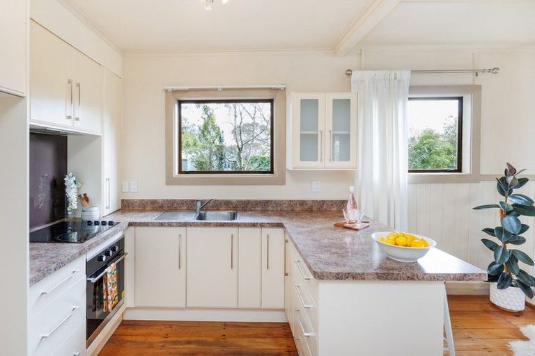 Photo of property in 765 Makerua Road, Tokomaru, Palmerston North, 4474