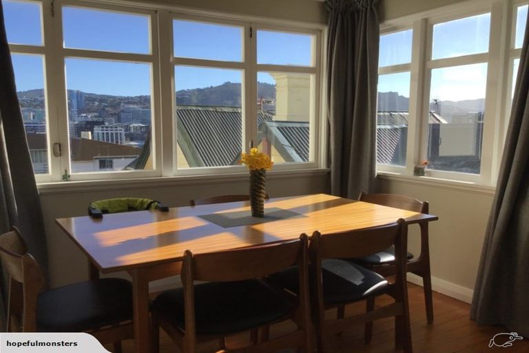 Photo of property in 1u7 Earls Terrace, Mount Victoria, Wellington, 6011