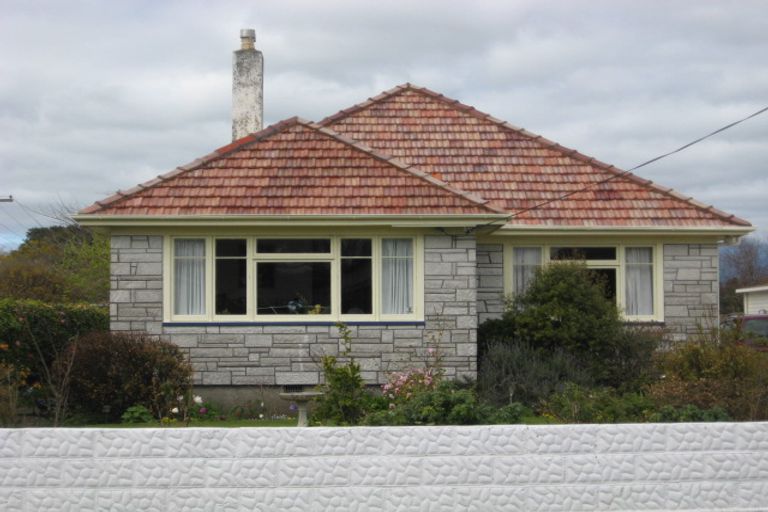 Photo of property in 19 Walsh Road, Westown, New Plymouth, 4310