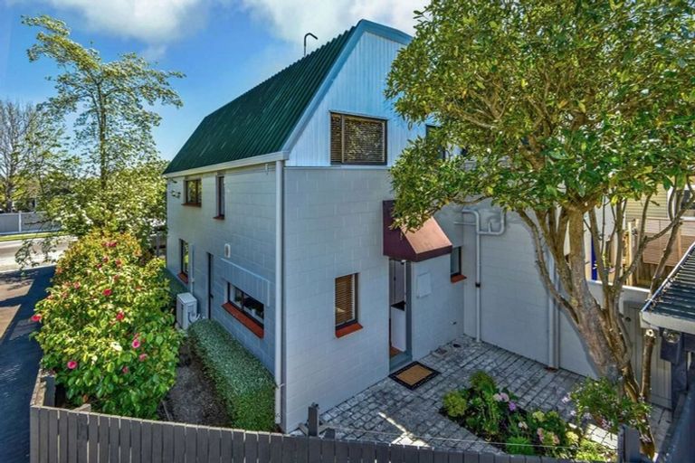 Photo of property in 146 Innes Road, St Albans, Christchurch, 8052