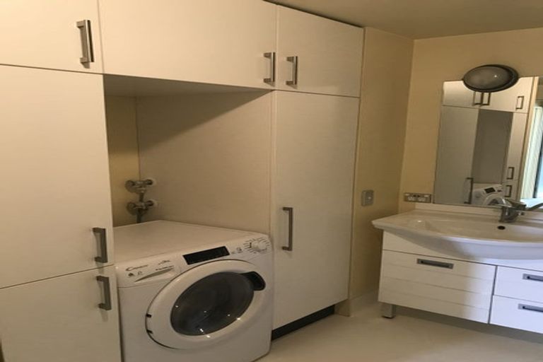 Photo of property in St Pauls Apartments, 24/43u Mulgrave Street, Thorndon, Wellington, 6011