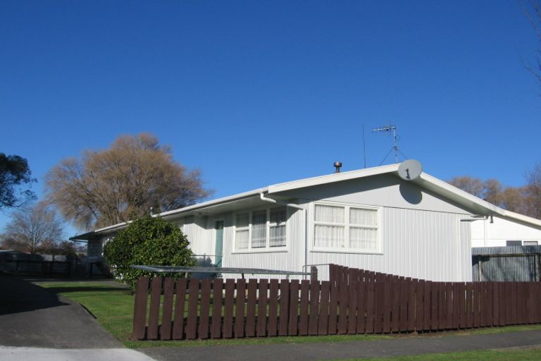 Photo of property in 18-18a Gemini Avenue, Milson, Palmerston North, 4414