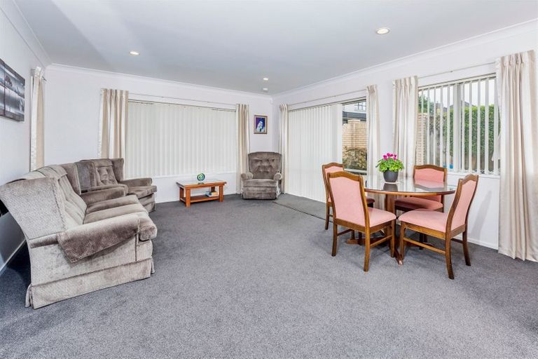 Photo of property in 16 Hendrika Court, Hobsonville, Auckland, 0618