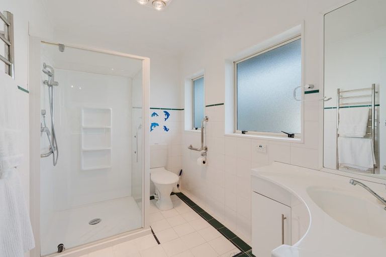 Photo of property in 35 Alison Street, Hamilton Lake, Hamilton, 3204