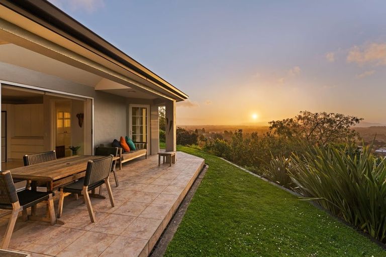 Photo of property in 35 Kotare Street, Hilltop, Taupo, 3330