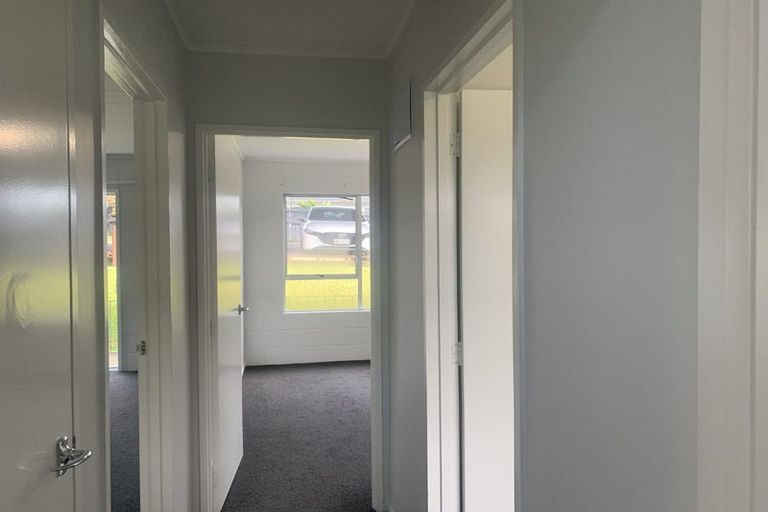 Photo of property in 9 Alston Avenue, Kelston, Auckland, 0602
