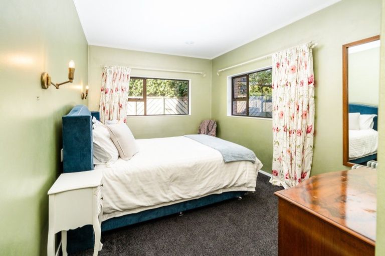 Photo of property in 17 Butavas Street, Khandallah, Wellington, 6035