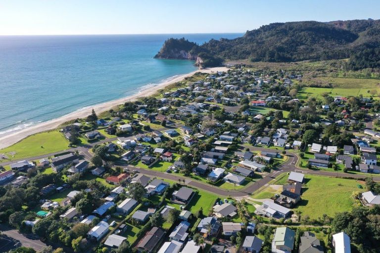 Photo of property in 10 Whiritoa Beach Road, Whiritoa, Whangamata, 3691