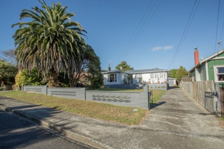 Photo of property in 34 Kaitawa Crescent, Paraparaumu, 5032