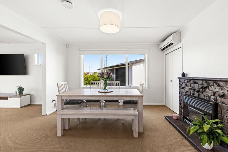Photo of property in 73 Brookvale Road, Havelock North, 4130