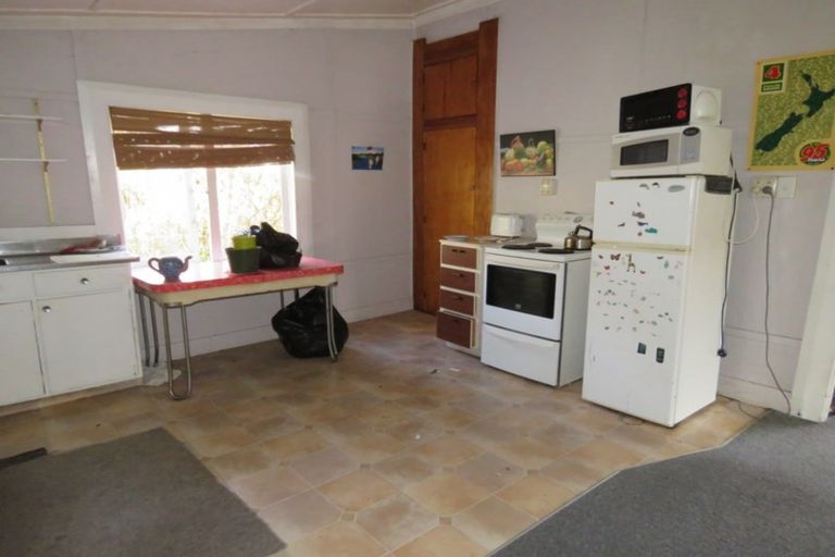 Photo of property in 73 Shiel Street, Reefton, 7830