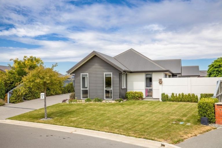 Photo of property in 5 Pimlico Place, Rangiora, 7400