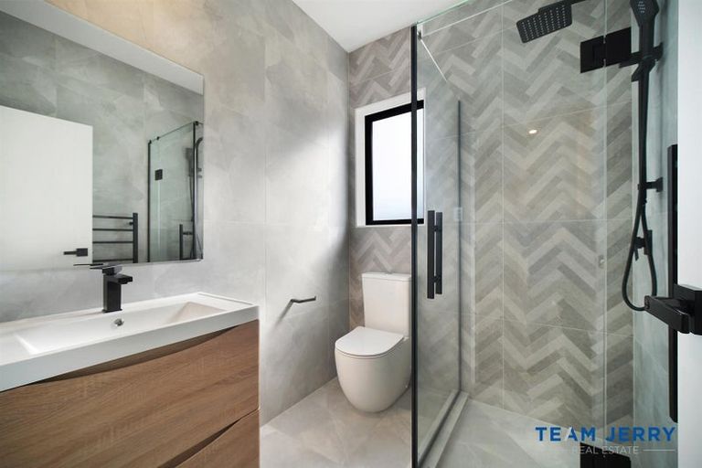 Photo of property in 25 Huringa Road, Karaka, 2113