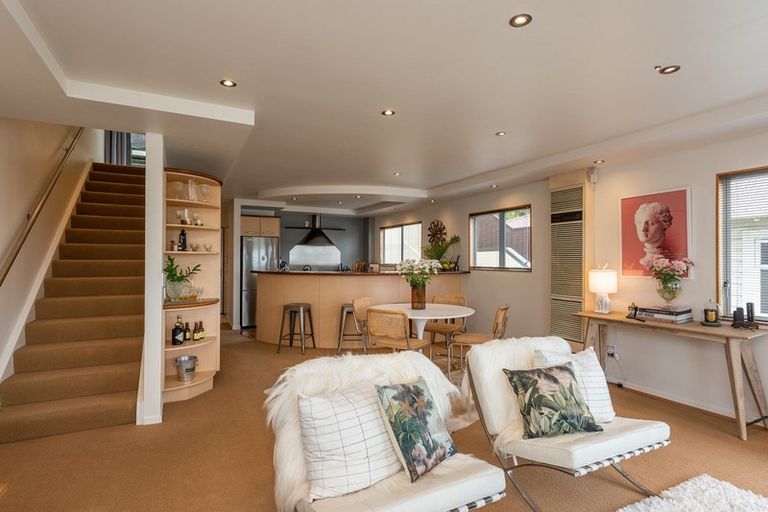 Photo of property in 12a Hinau Road, Hataitai, Wellington, 6021