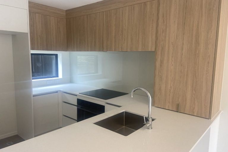 Photo of property in 37 Selo Street, Glen Eden, Auckland, 0602