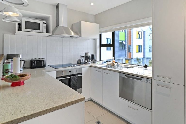 Photo of property in 19/22u Booth Street, Miramar, Wellington, 6022