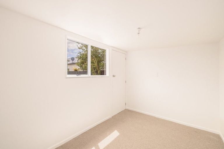Photo of property in 17 Manning Place, Woolston, Christchurch, 8023