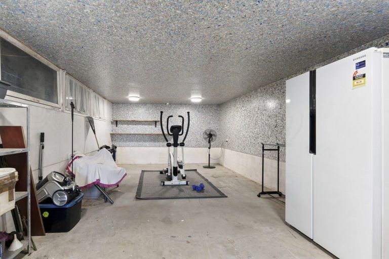 Photo of property in 5 Camellia Avenue, Bell Block, New Plymouth, 4312