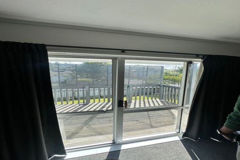 Photo of property in 24 Garton Drive, Massey, Auckland, 0614