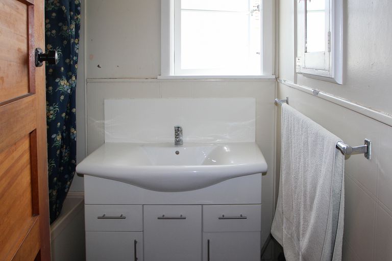 Photo of property in 10 Pembroke Street, Oamaru North, Oamaru, 9400
