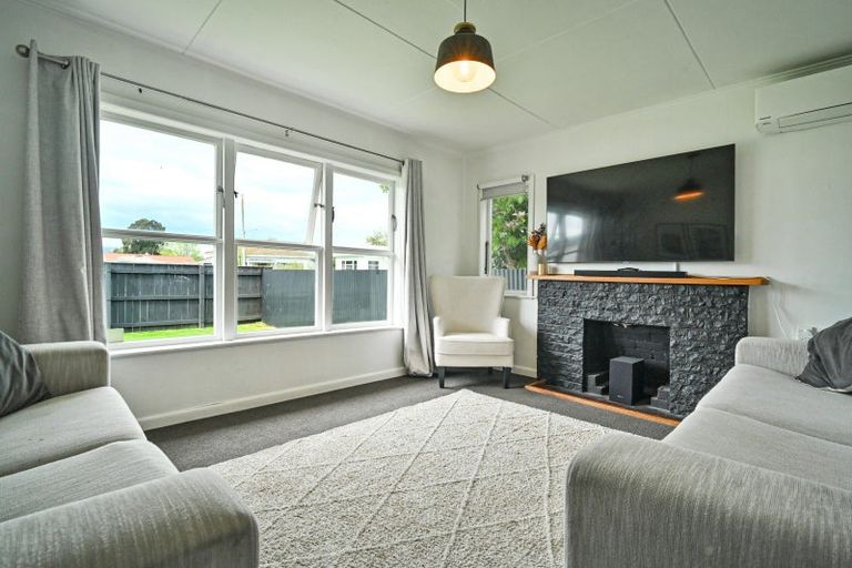 Photo of property in 433 Dalcross Street, Mayfair, Hastings, 4122