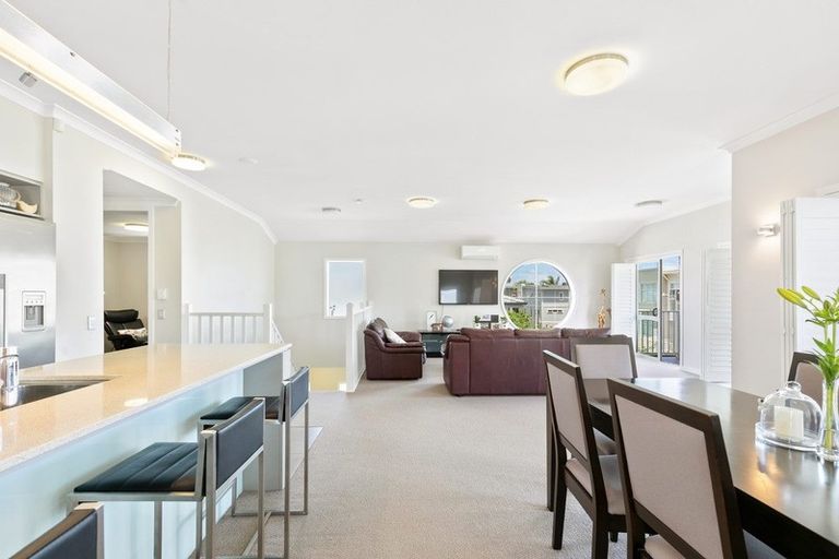 Photo of property in 26 Kensington Drive, Orewa, 0931