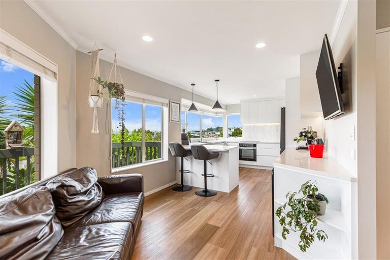 Photo of property in 3 Ascot Way, Orewa, 0931