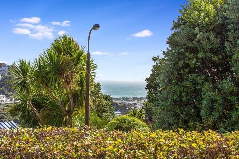 Photo of property in 60 Mercury Way, Whitby, Porirua, 5024