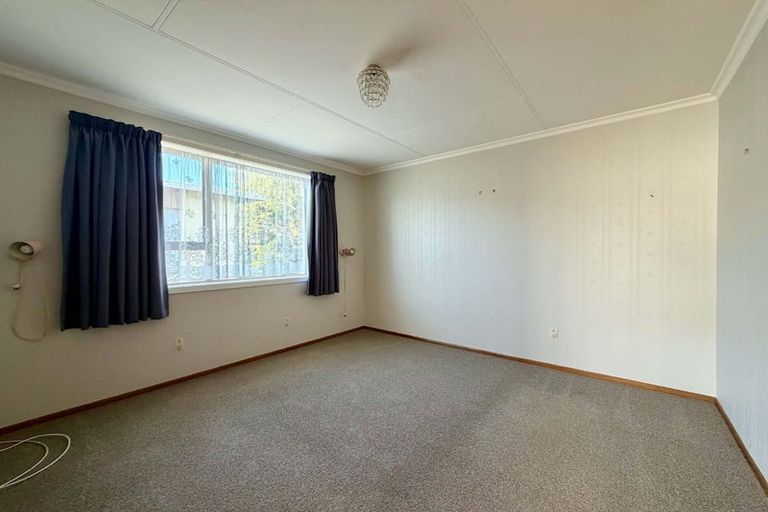 Photo of property in 71b Barrett Street, Westown, New Plymouth, 4310