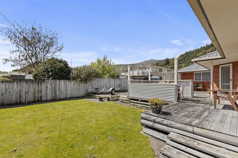 Photo of property in 157b Waikawa Road, Picton, 7220
