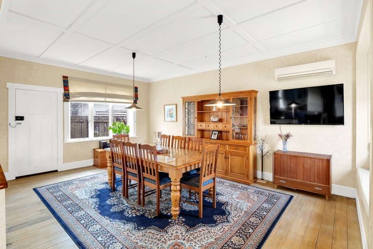 Photo of property in 28 Carlton Avenue, Gonville, Whanganui, 4501